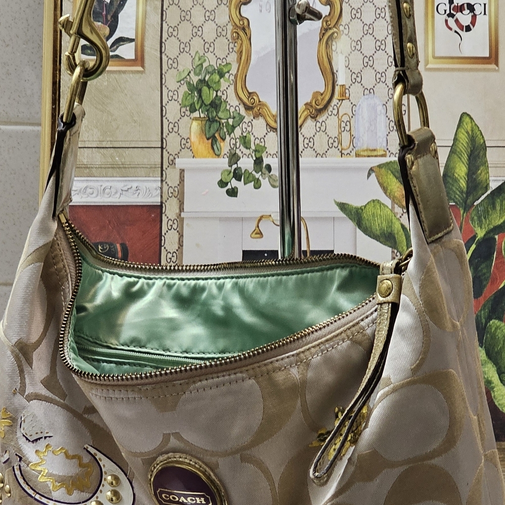 Coach Vintage Poppy Beige and Multicolor Women's Hobo Shoulder Bag - Picture 9 of 16